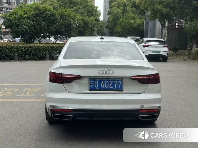 Audi A4L 2021 Белый из Китая, фото 3