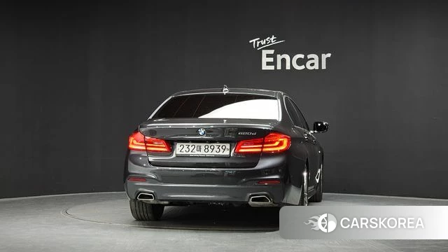 BMW 5 Series (G30) id 4943751 из Кореи 23