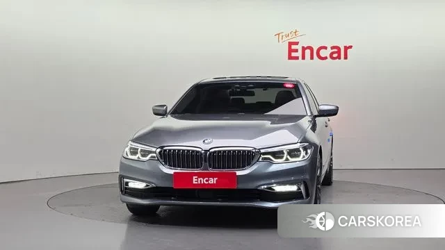 BMW 5 Series (G30) id 3505512 из Кореи 13