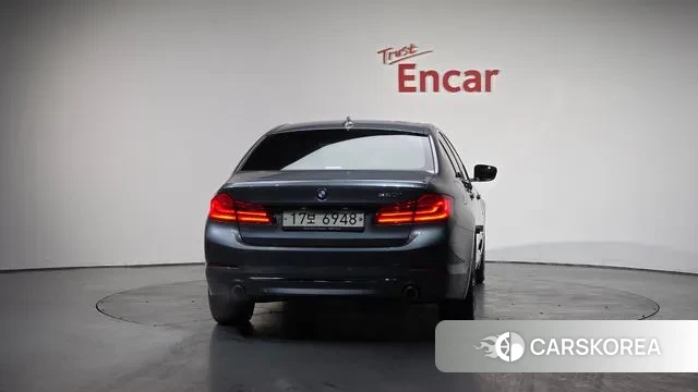 BMW 5 Series (G30) id 3578675 из Кореи 13