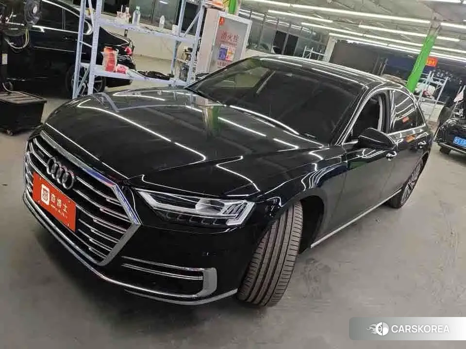 Audi A8 2022 Черный из Китая, фото 3