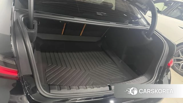 BMW 3 Series (G20) 2023 Черный из Кореи, фото 3