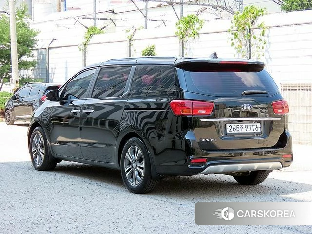 Kia The New Carnival id 4577161 из Кореи 13