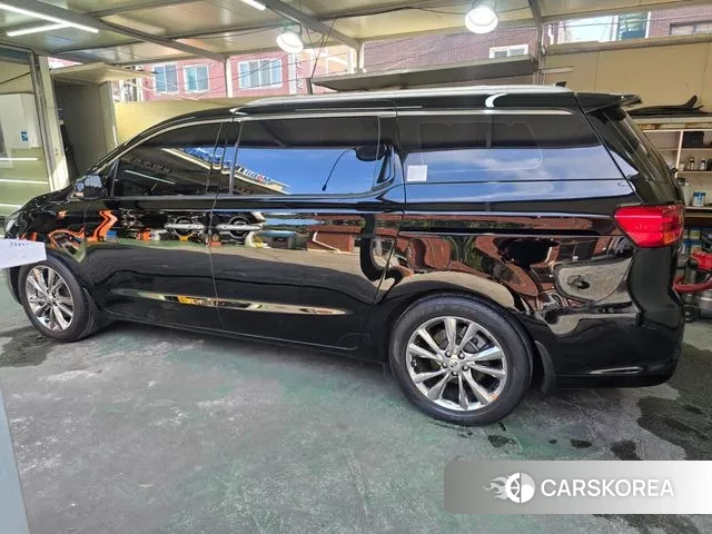 Kia The New Carnival 2018 Черный из Кореи, фото 4