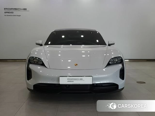 Porsche Taycan id 4462543 из Кореи 13