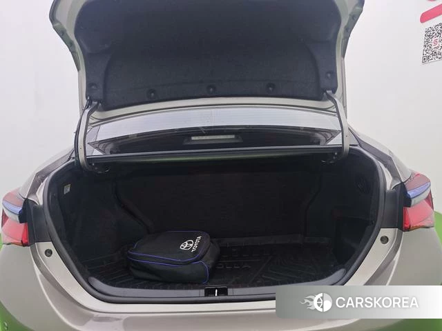 Toyota Corolla dual engine E+ id 4211102 из Китая 9