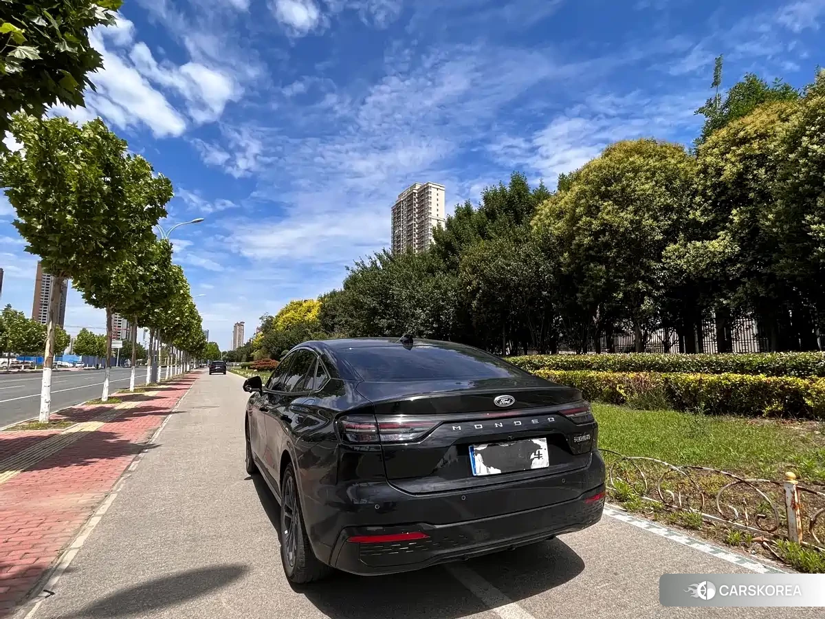 Ford Mondeo 2026 Черный из Китая, фото 5