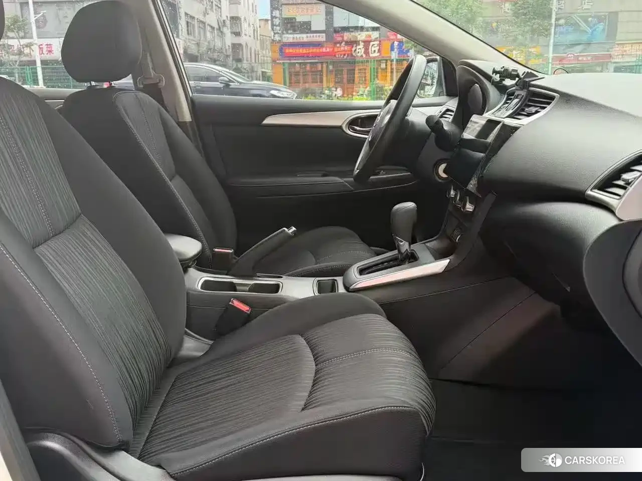 Nissan Sylphy 2023 Белый из Китая, фото 3