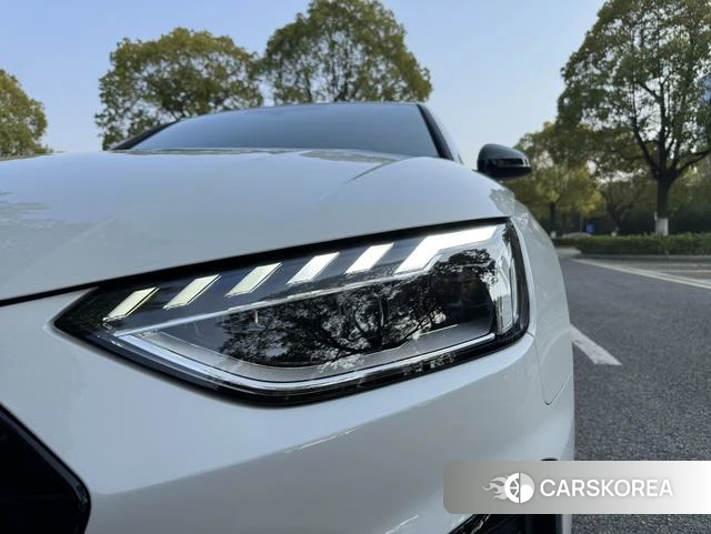 Audi A4L id 4277767 из Китая 9