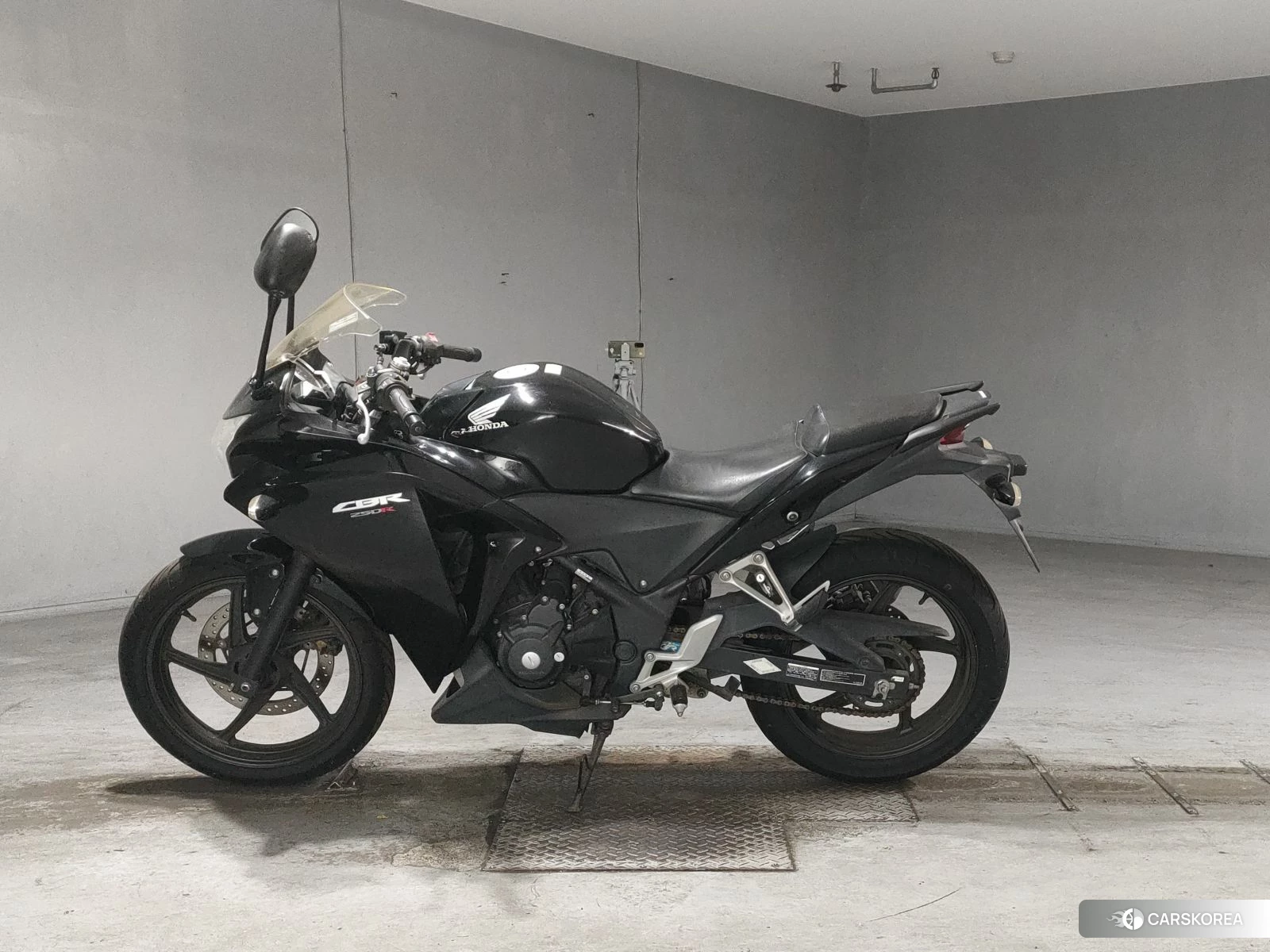 Проданный Honda CBR250R id 3947103 из Японии, фото 3