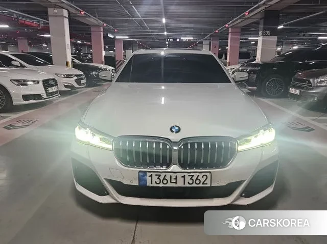 BMW 5 Series (G30) id 3499159 из Кореи 13