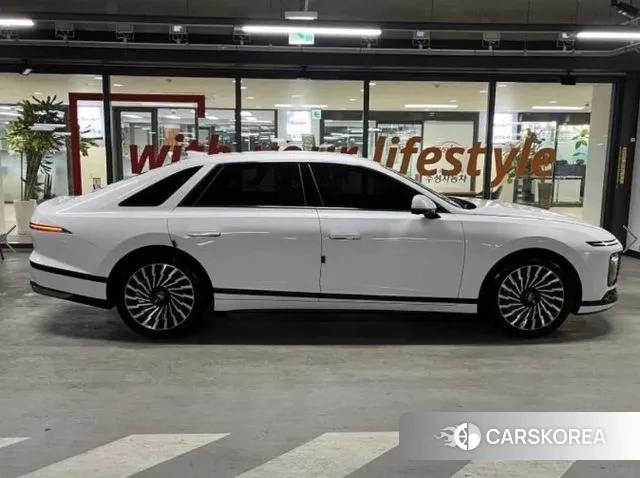 Hyundai Grandeur Hybrid (GN7) id 3619439 из Кореи 12