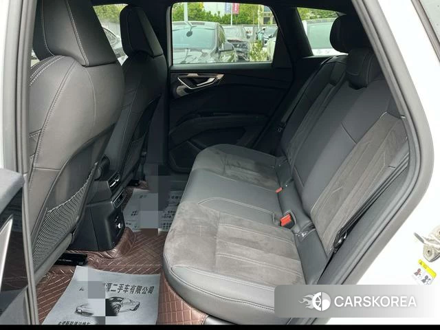 Audi Q4 e-tron 2023 Белый из Китая, фото 3