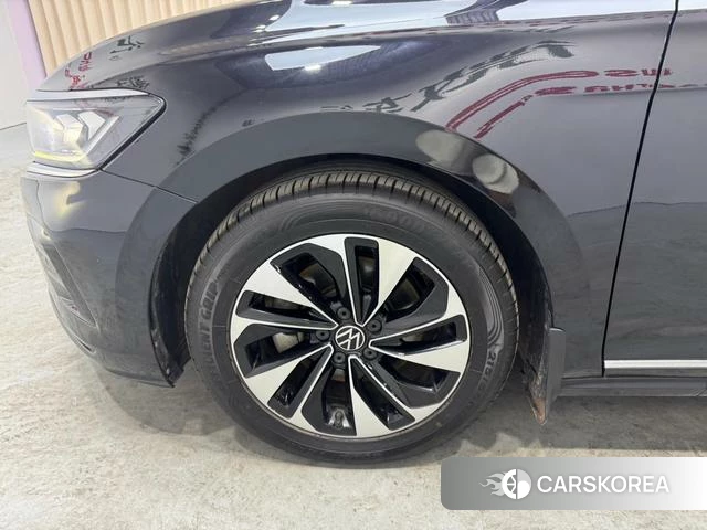 Volkswagen Passat id 4238926 из Китая 21