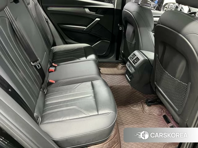 Audi Q5L id 4278400 из Китая 23