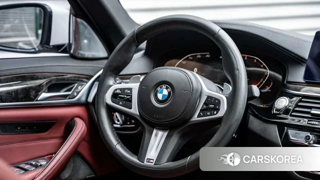 BMW 5 series 2020 Белый из Китая, фото 3