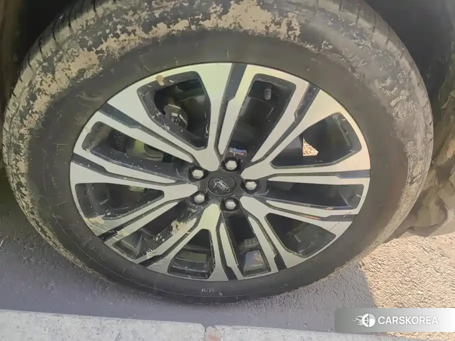 Ford Explorer id 4686145 из Китая 9