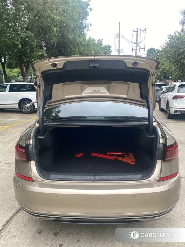 Volkswagen Passat id 4214056 из Китая 11