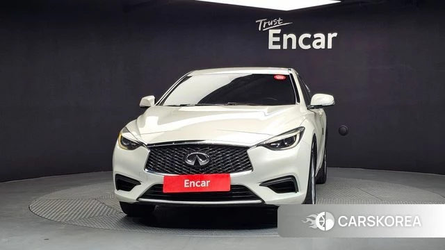 Infiniti Q30 id 4019938 из Кореи 13