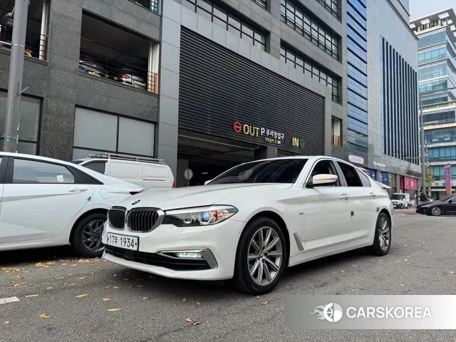 BMW 5 Series (G30) id 3403126 из Кореи 13