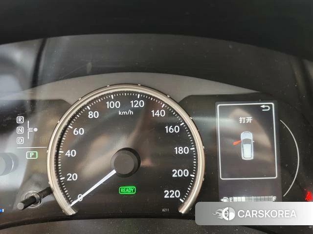 Lexus CT id 4272680 из Китая 14