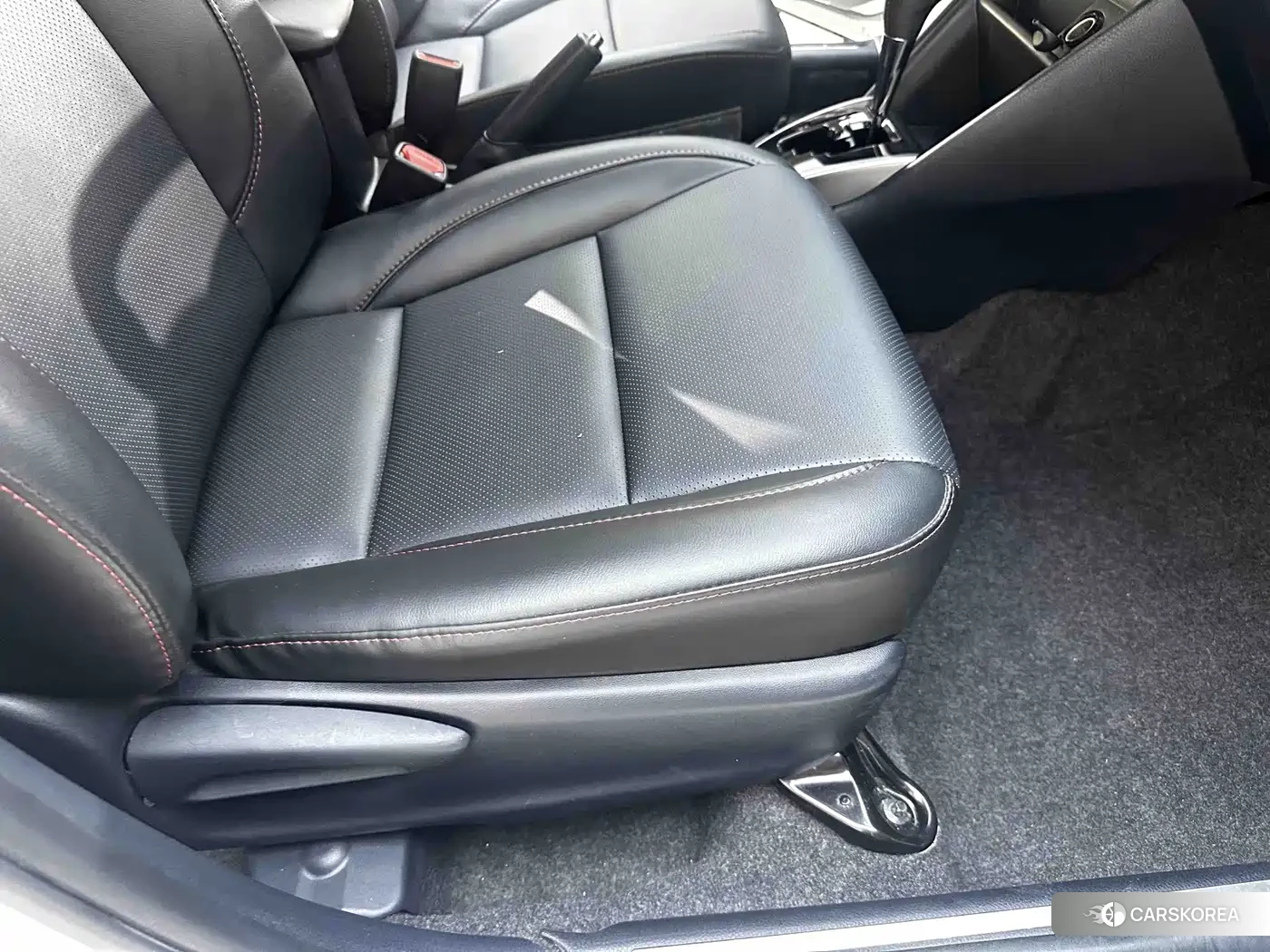 Toyota Yaris L id 4628129 из Китая 21