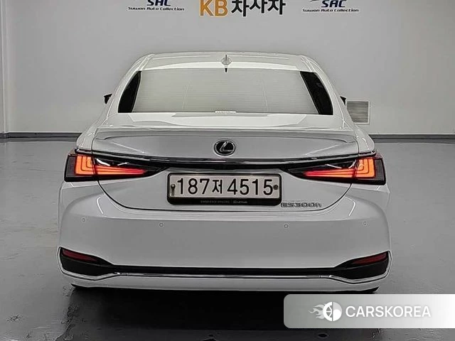 Lexus ES300h 7th generation id 4705539 из Кореи 12