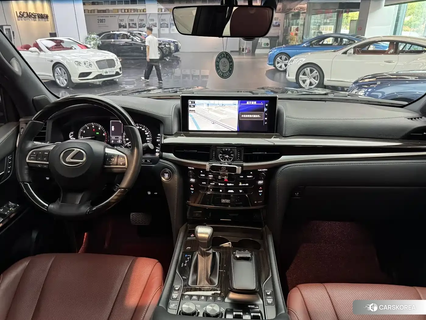 Lexus LX id 4622682 из Китая 10