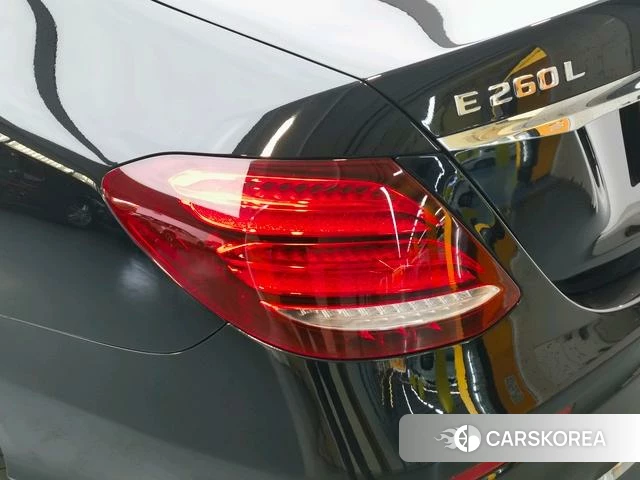 Mercedes-Benz E-class id 4238553 из Китая 13