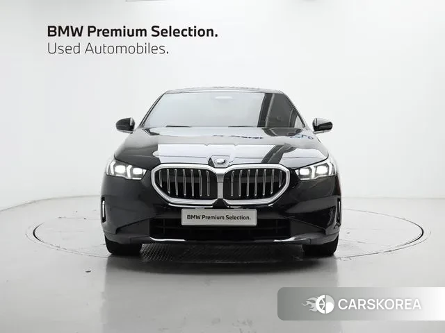 BMW 5 Series (G60) id 3036459 из Кореи 13