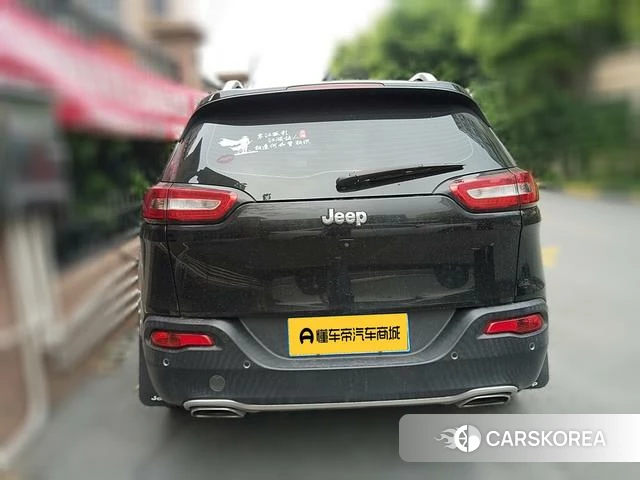 Jeep Free light 2018 Черный из Китая, фото 3