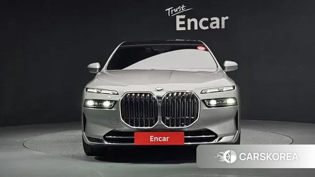 BMW 7 Series (G70) id 3289395 из Кореи 13