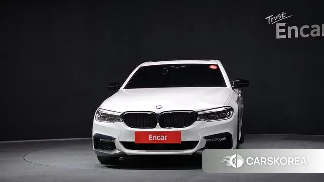 BMW 5 Series (G30) id 3709348 из Кореи 13