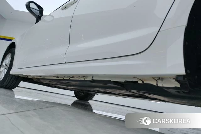 Toyota Corolla id 3791793 из Китая 10