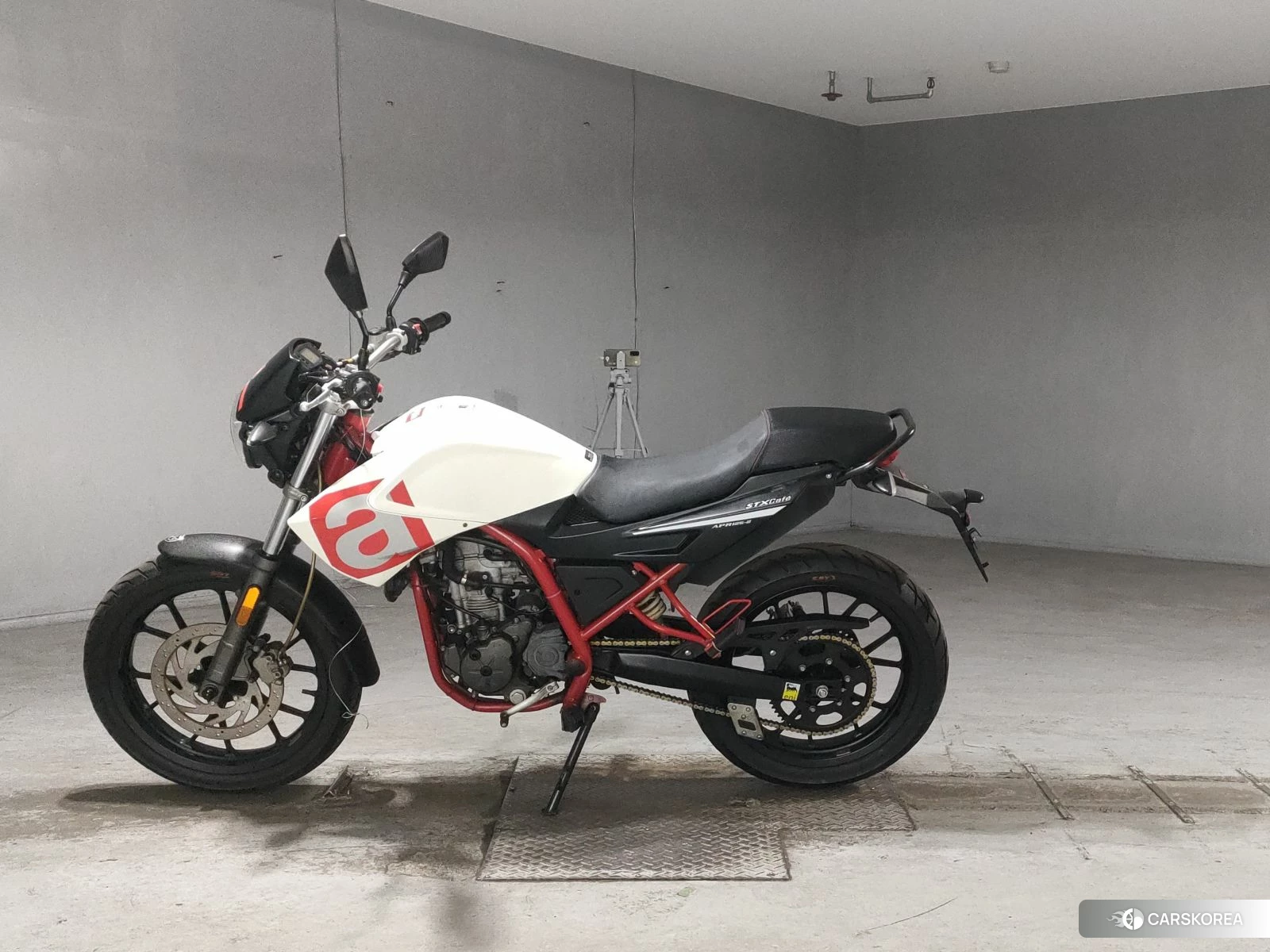 Проданный Aprilia STX125 CAFE 2016 из Японии, фото 3