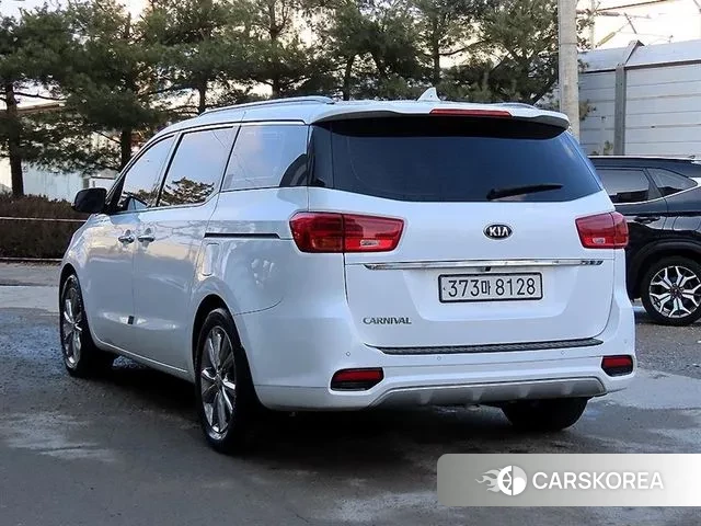 Kia The New Carnival id 3656322 из Кореи 13