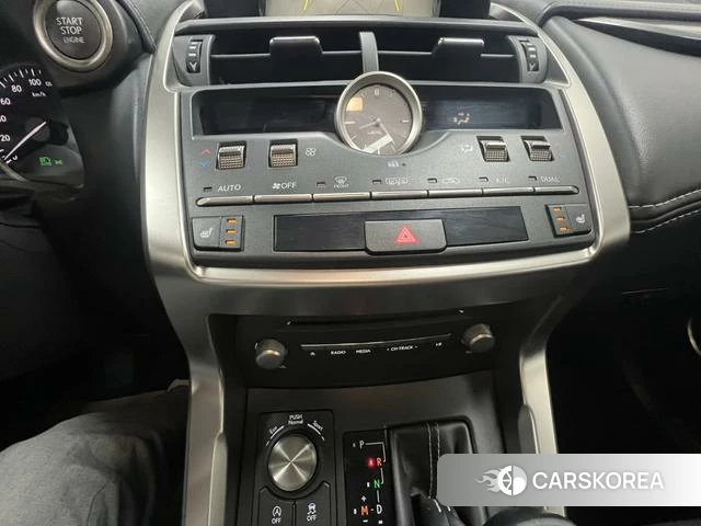Lexus NX id 4277219 из Китая 18