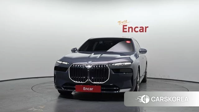 BMW i7 (G70) id 4572048 из Кореи 23