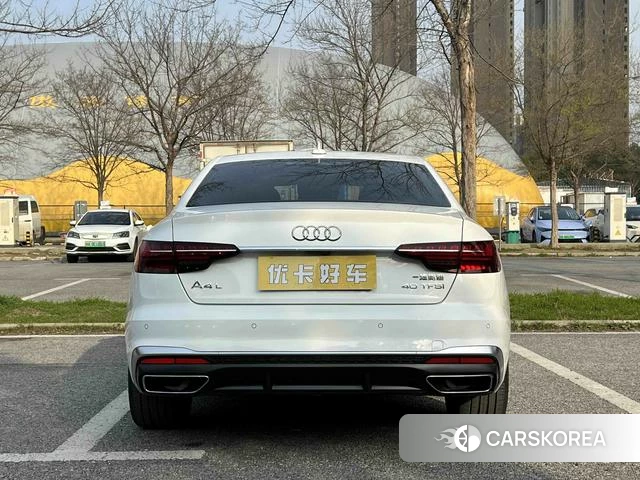 Audi A4L id 4307051 из Китая 18