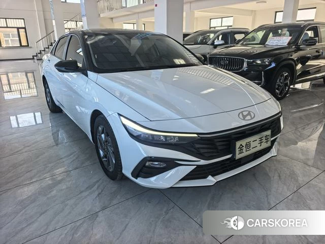 Hyundai Elantra 2025 Белый из Китая, фото 3