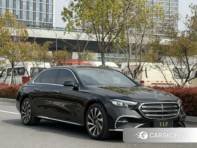 Mercedes-Benz E-class 2025 Черный из Китая, фото 5