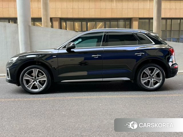Audi Q5L 2022 Черный из Китая, фото 4