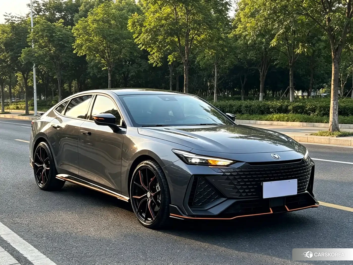 Chang'an Changan UNI-V 2022 Silver/gray из Китая, фото 3