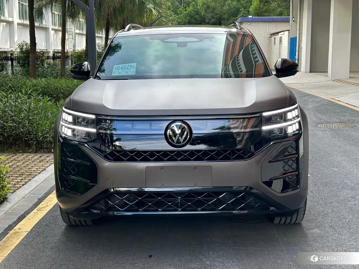 Volkswagen Touareg id 4601150 из Китая 15