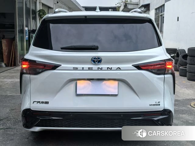 Toyota Saina id 4274595 из Китая 8
