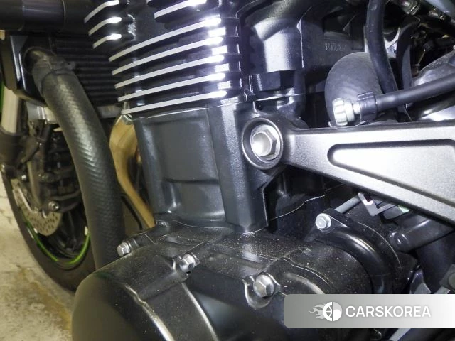 Engine photo