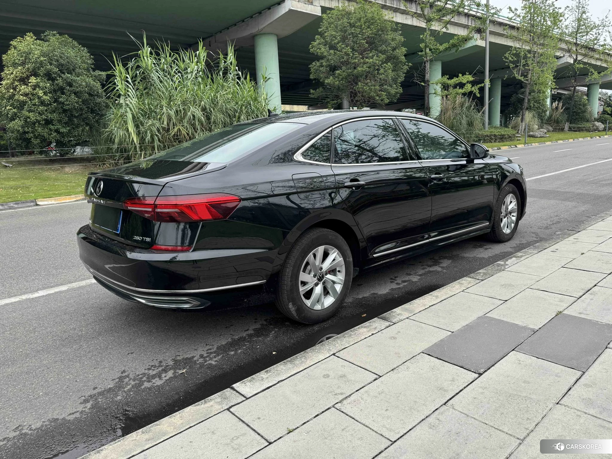 Volkswagen Passat 2021 Черный из Китая, фото 3