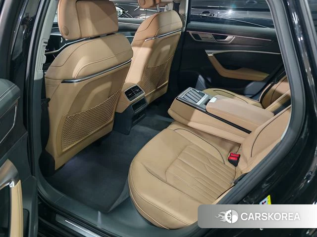 Audi A6L 2022 Черный из Китая, фото 4