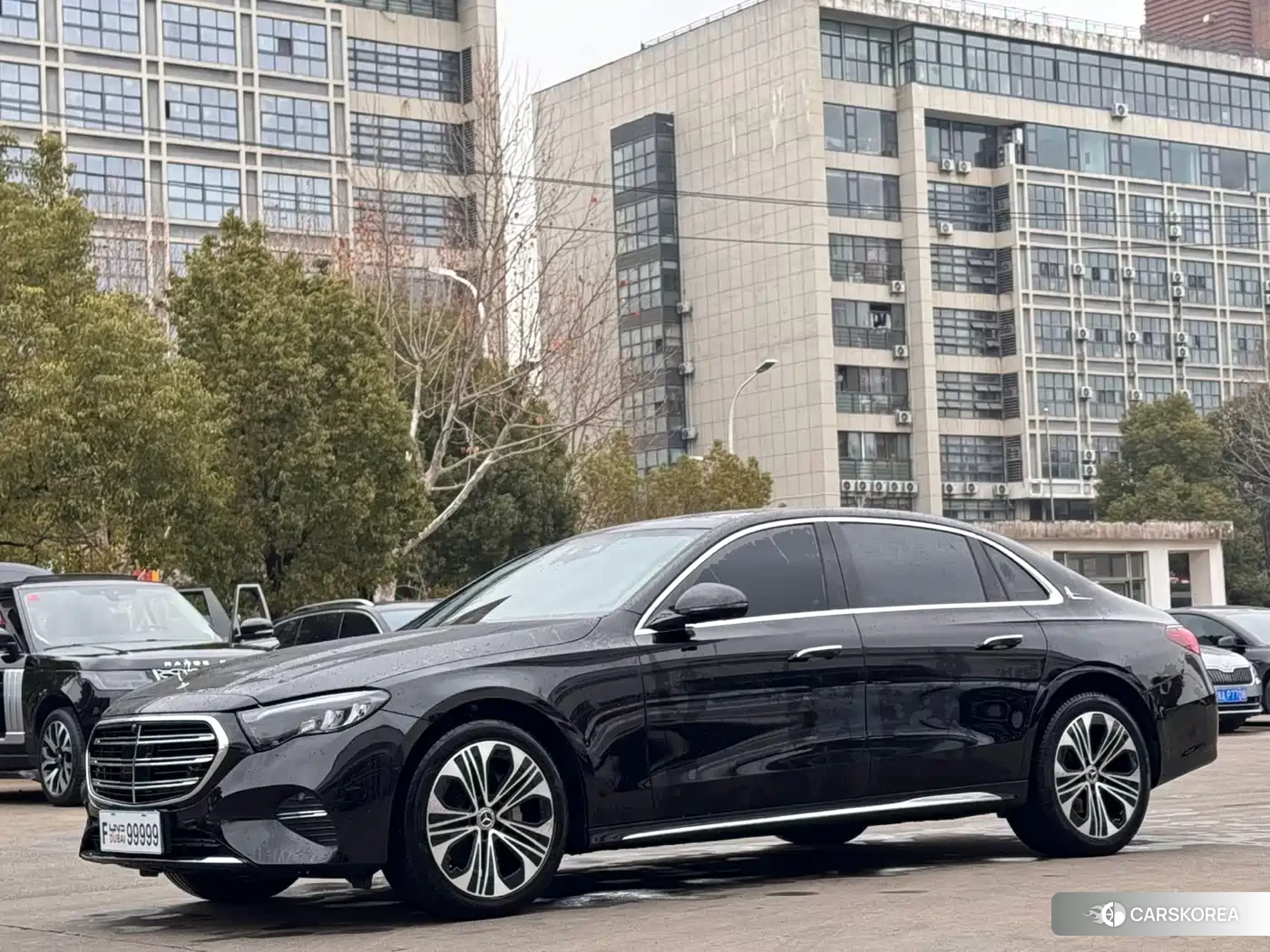Mercedes-Benz E-Class 2025 Черный из Китая, фото 3