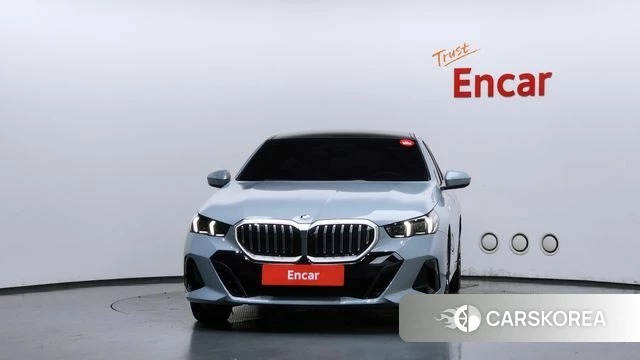 BMW 5 Series (G60) id 4834576 из Кореи 13